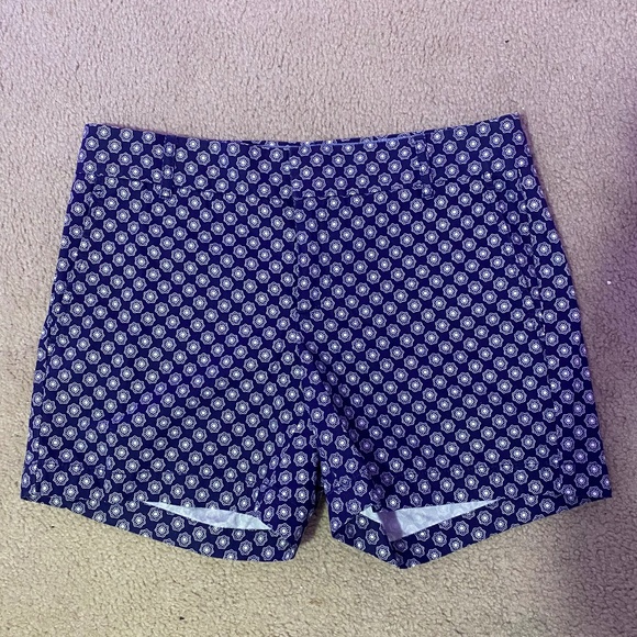 Banana Republic Printed Shorts - Picture 7 of 7